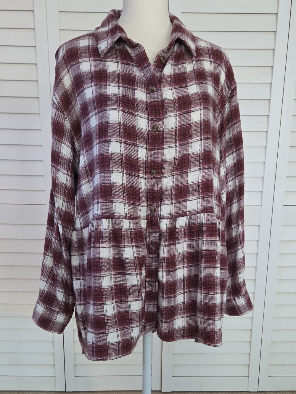American Eagle Flannel Plaid Peplum Top